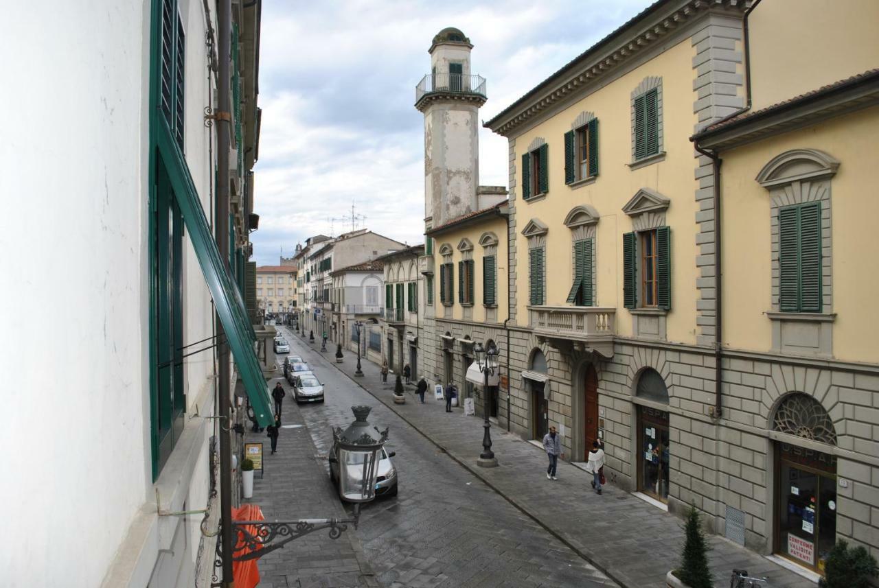 Palazzo Guasti Appartamento Guido Πράτο Εξωτερικό φωτογραφία